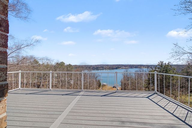 1601 Damron Rd, Estill Springs, TN 37330