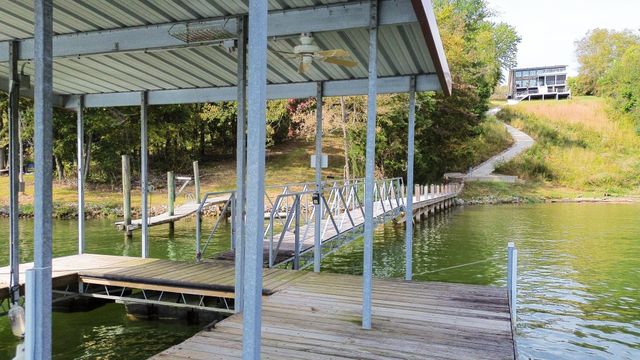 1601 Damron Rd, Estill Springs, TN 37330