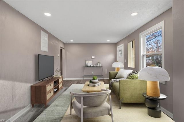 1809 Roanoke AVE, Newport News, VA 23601