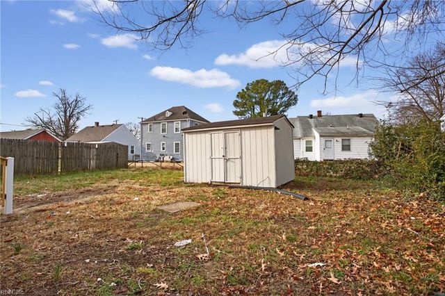 1809 Roanoke AVE, Newport News, VA 23601