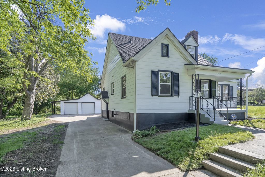 1813 Rockford Ln, Louisville, KY 40216