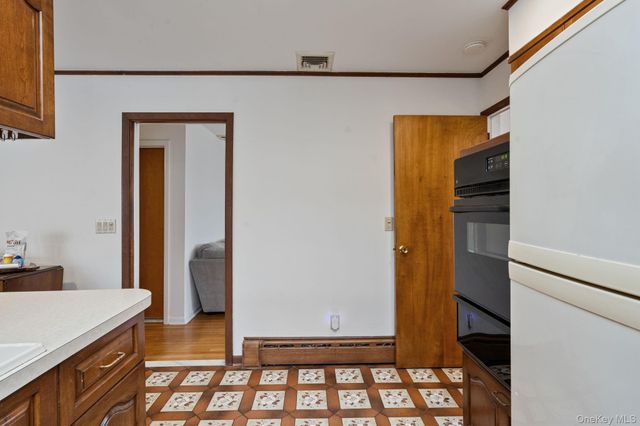 179 California Place N, Island Park, NY 11558