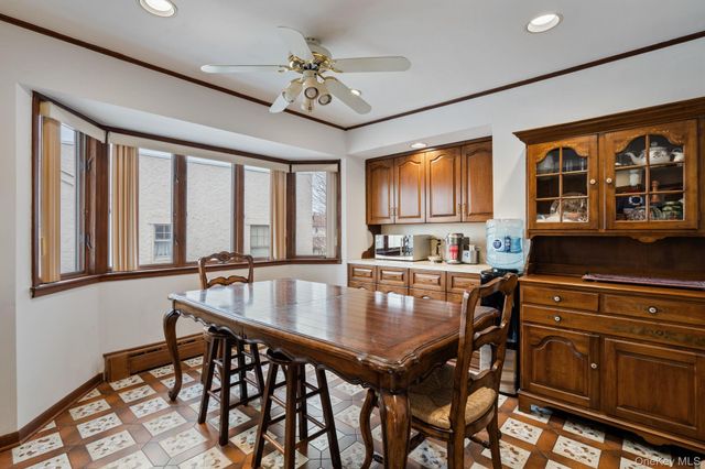 179 California Place N, Island Park, NY 11558