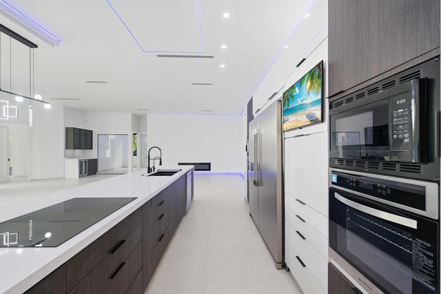 1629 NE 1st Avenue, Fort Lauderdale, FL 33305