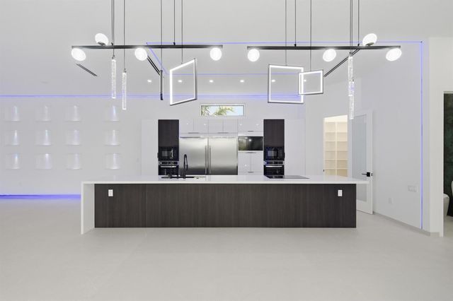 1629 NE 1st Avenue, Fort Lauderdale, FL 33305