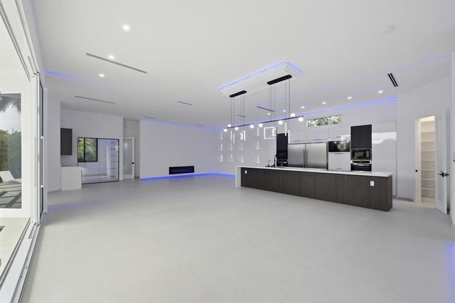 1629 NE 1st Avenue, Fort Lauderdale, FL 33305