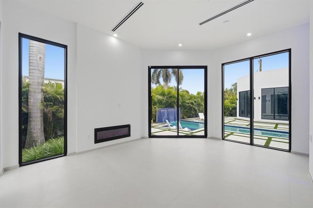 1629 NE 1st Avenue, Fort Lauderdale, FL 33305