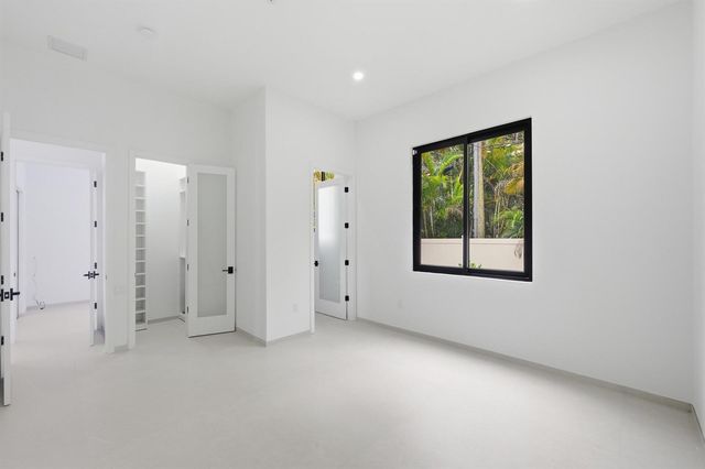 1629 NE 1st Avenue, Fort Lauderdale, FL 33305