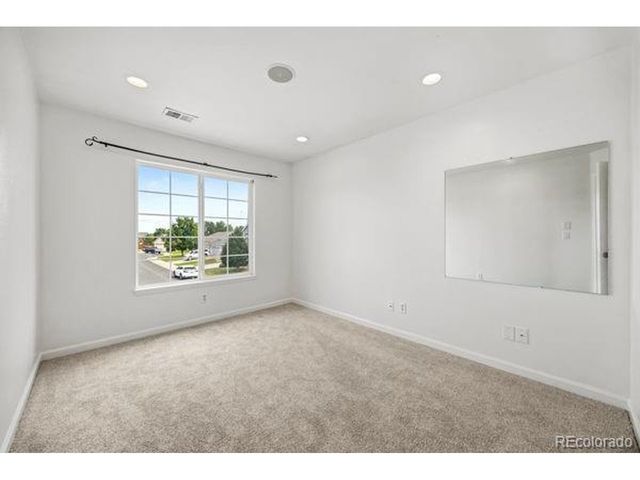 440 Elizabeth St, Dacono, CO 80514