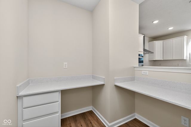 9459 Jackson Way, Avon, IN 46123