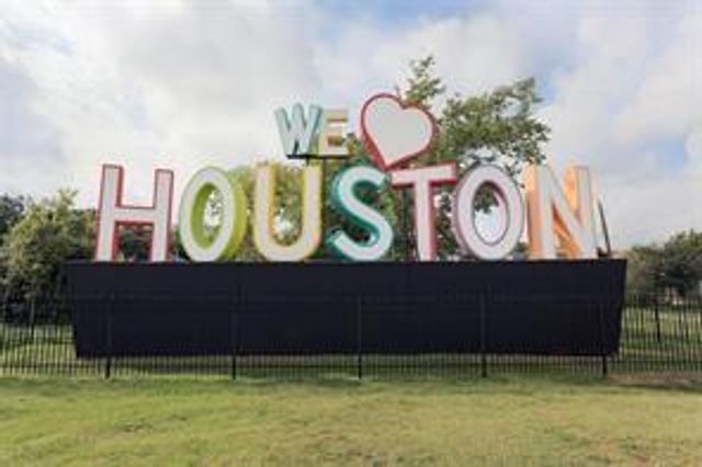 1913 Hoskins Drive J, Houston, TX 77080