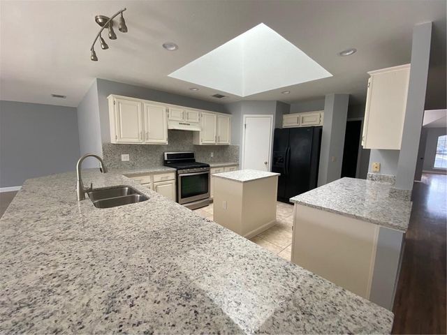 16916 Dorman DR, Round Rock, TX 78681