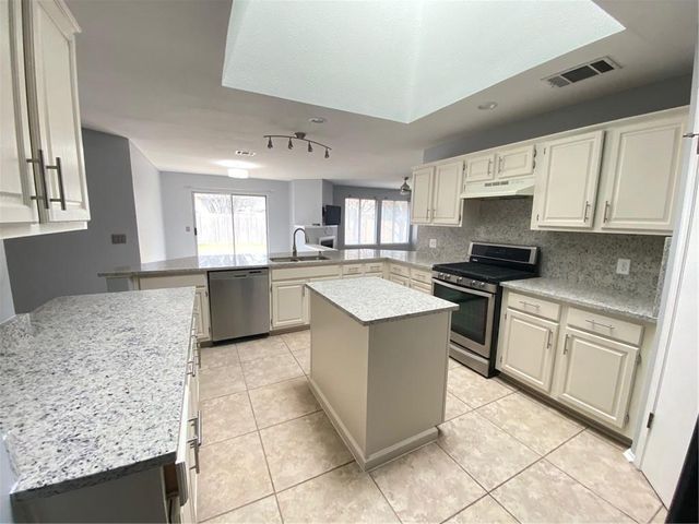 16916 Dorman DR, Round Rock, TX 78681