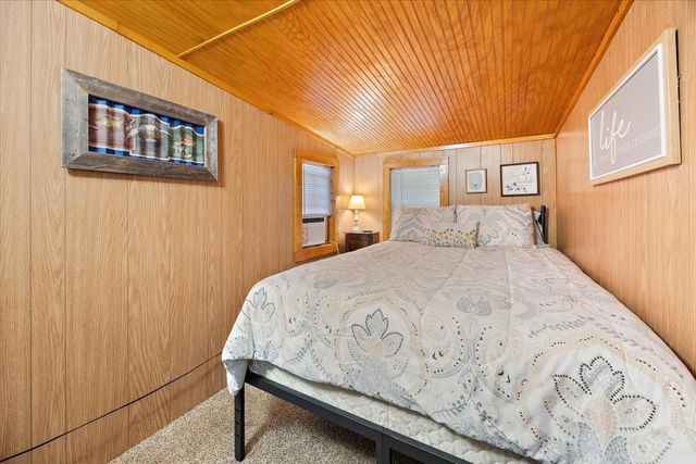 125 Crest Cir Circle, Etoile, TX 75944