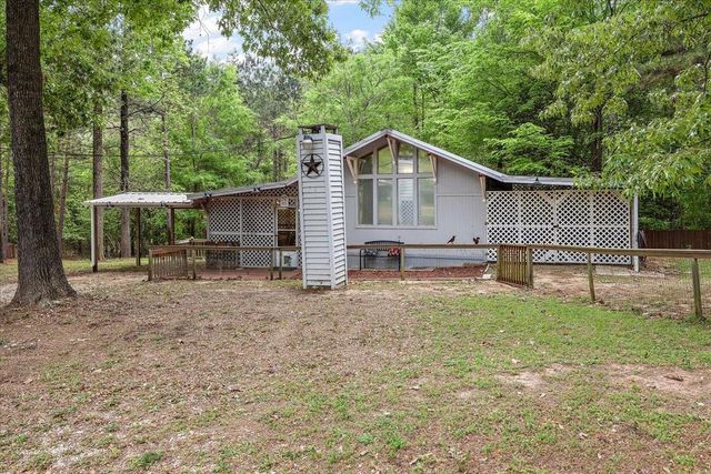 125 Crest Cir Circle, Etoile, TX 75944