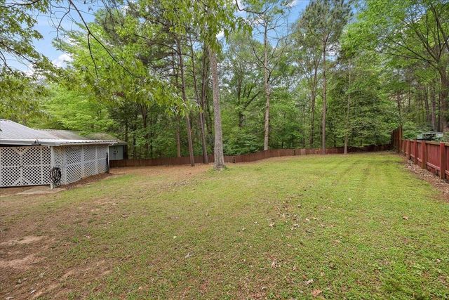 125 Crest Cir Circle, Etoile, TX 75944