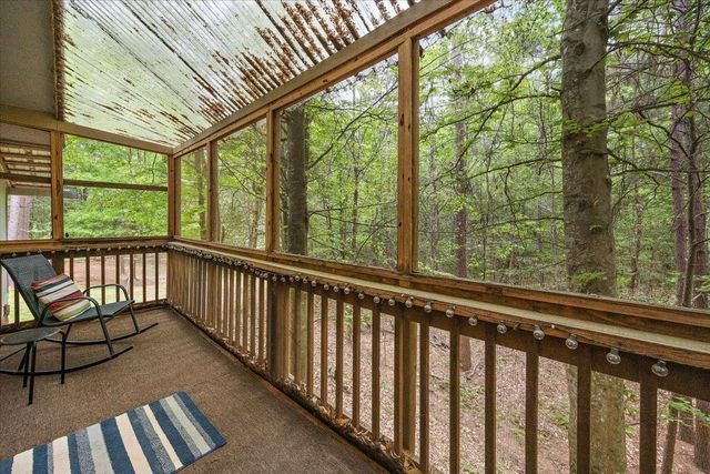 125 Crest Cir Circle, Etoile, TX 75944