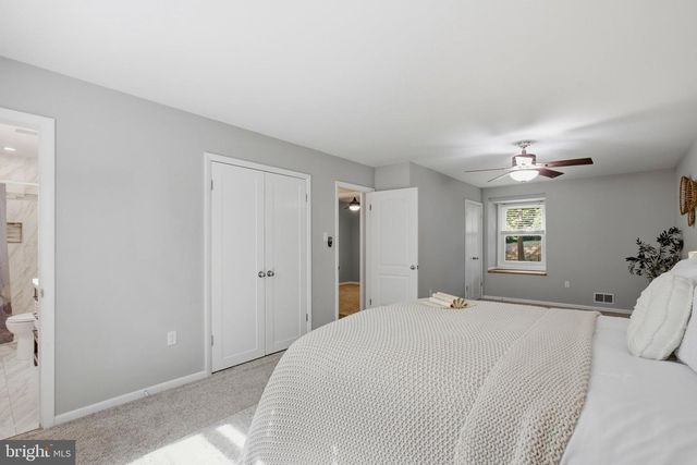 8827 LAFAYETTE DR, Owings, MD 20736