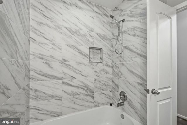 8827 LAFAYETTE DR, Owings, MD 20736
