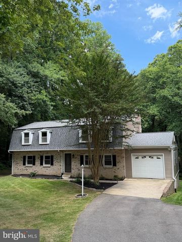 8827 LAFAYETTE DR, Owings, MD 20736