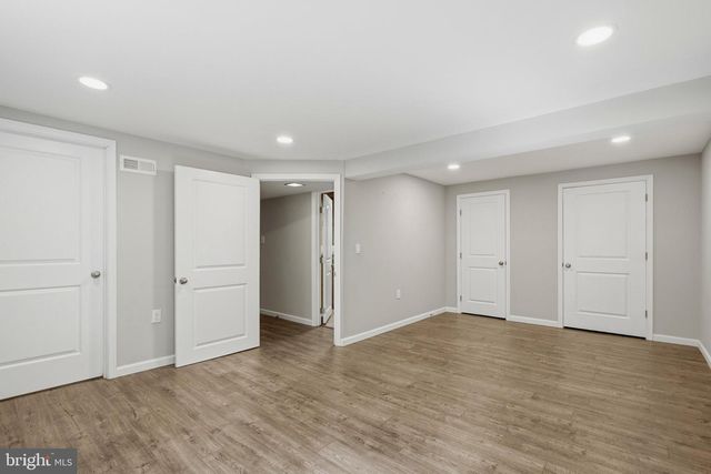 8827 LAFAYETTE DR, Owings, MD 20736