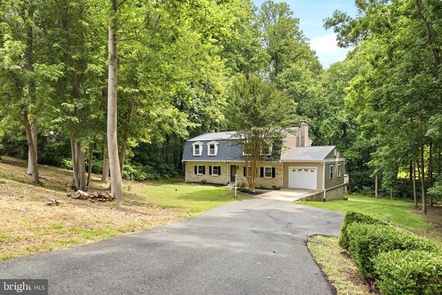 8827 LAFAYETTE DR, Owings, MD 20736