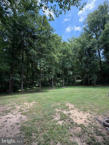 8827 LAFAYETTE DR, Owings, MD 20736