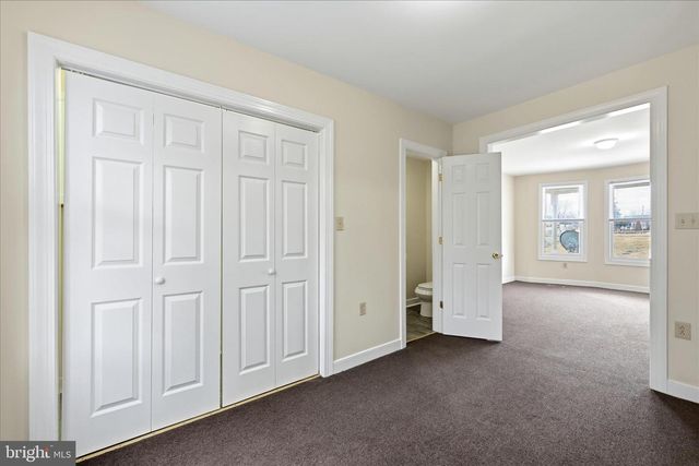 106 W SOUTHWERK ST, Winchester, VA 22601