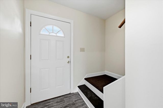 106 W SOUTHWERK ST, Winchester, VA 22601