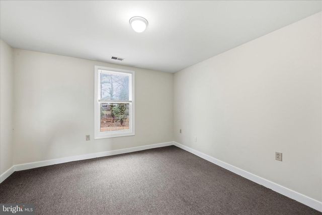 106 W SOUTHWERK ST, Winchester, VA 22601