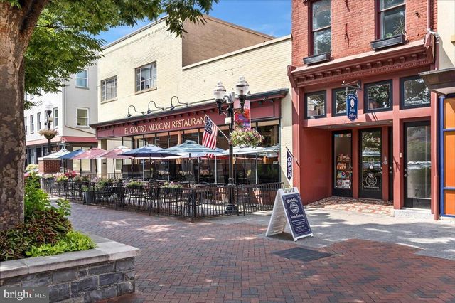 106 W SOUTHWERK ST, Winchester, VA 22601