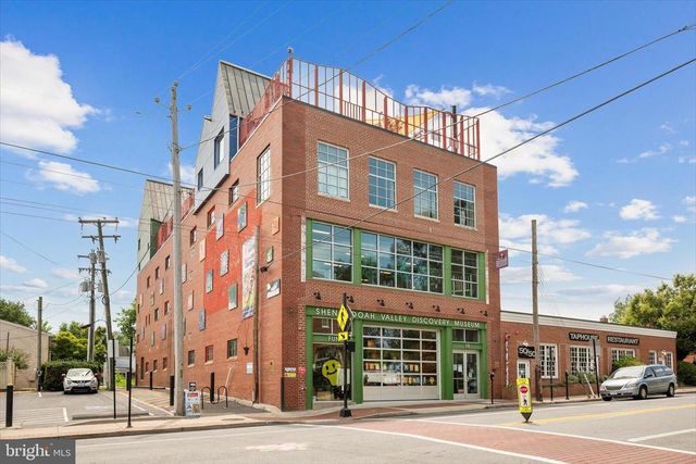 106 W SOUTHWERK ST, Winchester, VA 22601