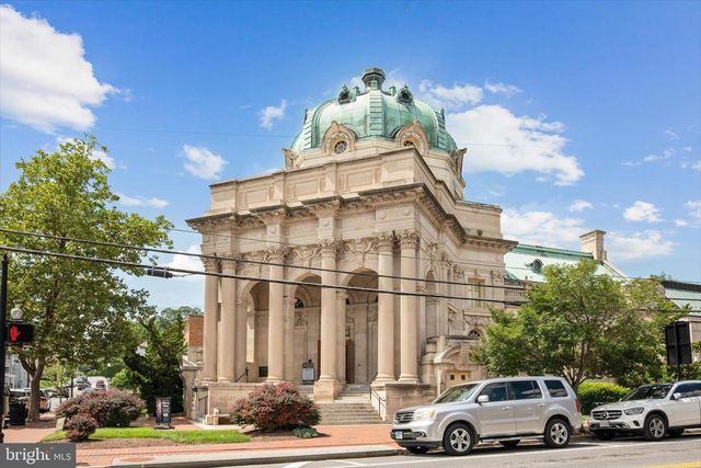 106 W SOUTHWERK ST, Winchester, VA 22601