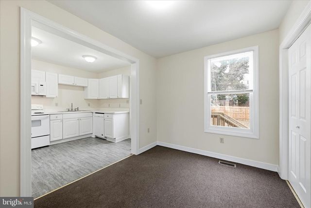 106 W SOUTHWERK ST, Winchester, VA 22601