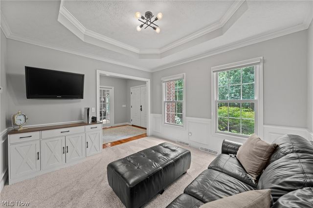 18131 Greatwood Lane, Chagrin Falls, OH 44023
