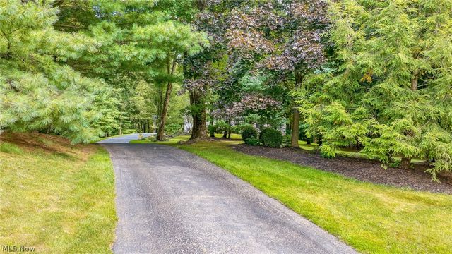 18131 Greatwood Lane, Chagrin Falls, OH 44023