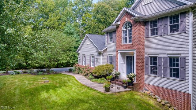 18131 Greatwood Lane, Chagrin Falls, OH 44023