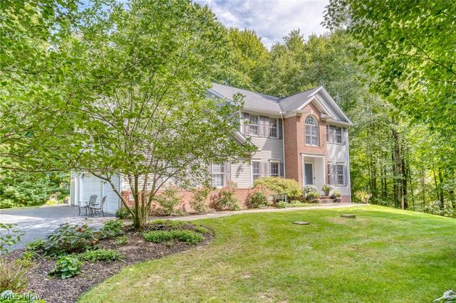 18131 Greatwood Lane, Chagrin Falls, OH 44023