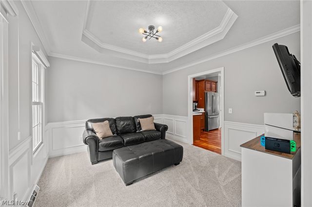 18131 Greatwood Lane, Chagrin Falls, OH 44023