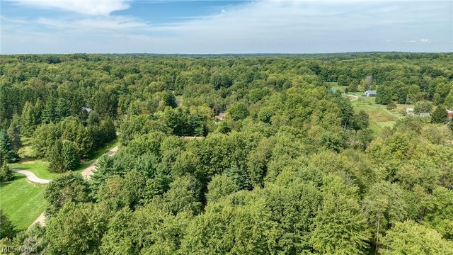 18131 Greatwood Lane, Chagrin Falls, OH 44023