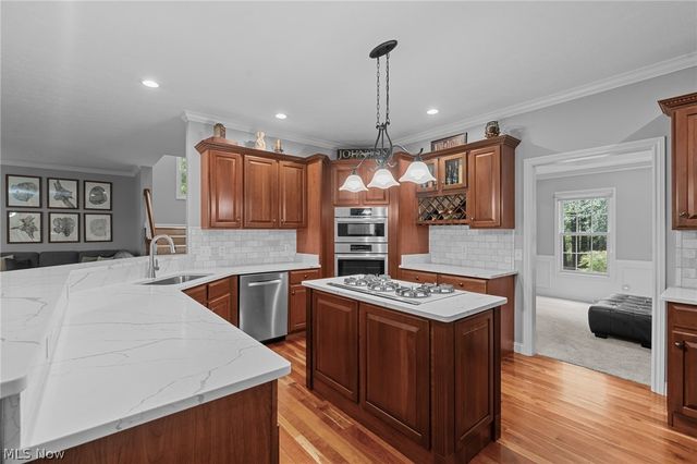 18131 Greatwood Lane, Chagrin Falls, OH 44023