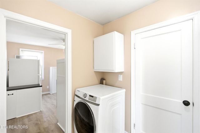 407 Oakcrest Rd, Knoxville, TN 37912