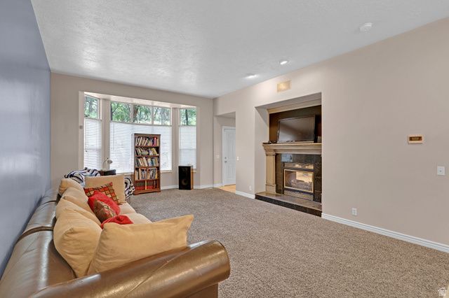 889 E BEN LOMOND AVE, South Ogden, UT 84403