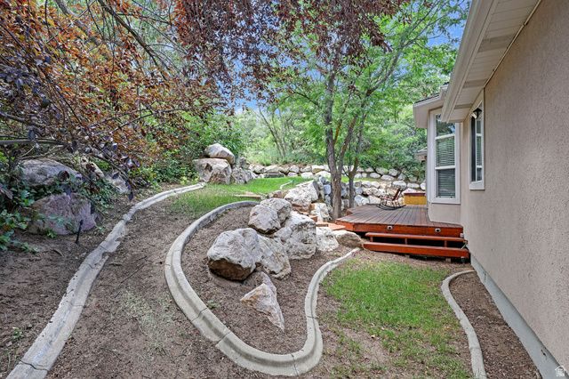 889 E BEN LOMOND AVE, South Ogden, UT 84403