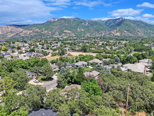 889 E BEN LOMOND AVE, South Ogden, UT 84403
