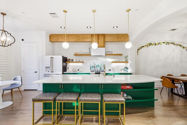 13641 Cobblestone Drive, Farmers Branch, TX 75244