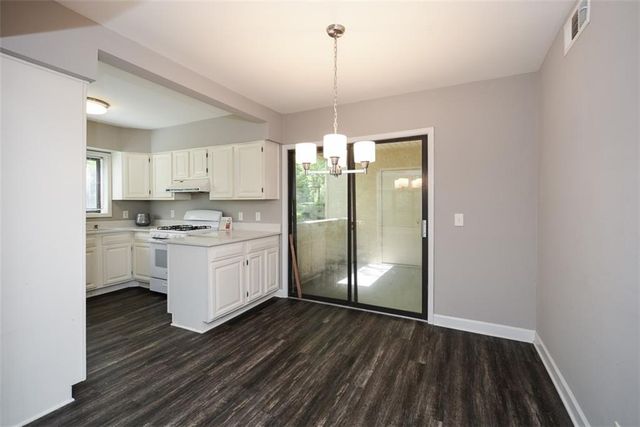 607 Lismore SE, Smyrna, GA 30080