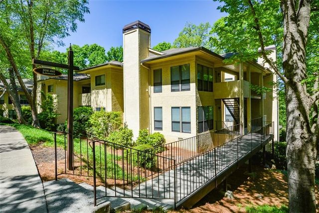 607 Lismore SE, Smyrna, GA 30080