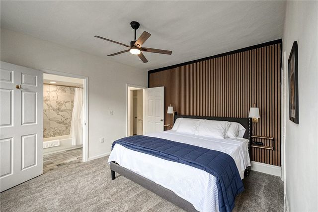 1119 Voskamp St, Troy Hill, PA 15212