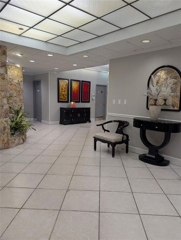 1000 E Saint Charles Pl 519, Pembroke Pines, FL 33026